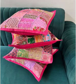 Khambadiya Pink Fusion Set Cushion cover 