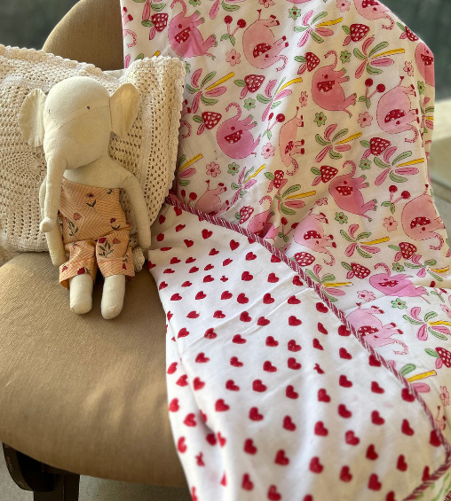 Gulgule Kids Dohar (Elephant & Hearts Print)