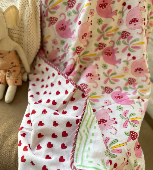 Gulgule Kids Dohar (Elephant & Hearts Print)